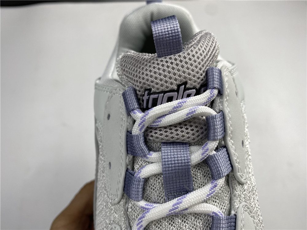 BLG Sneakers